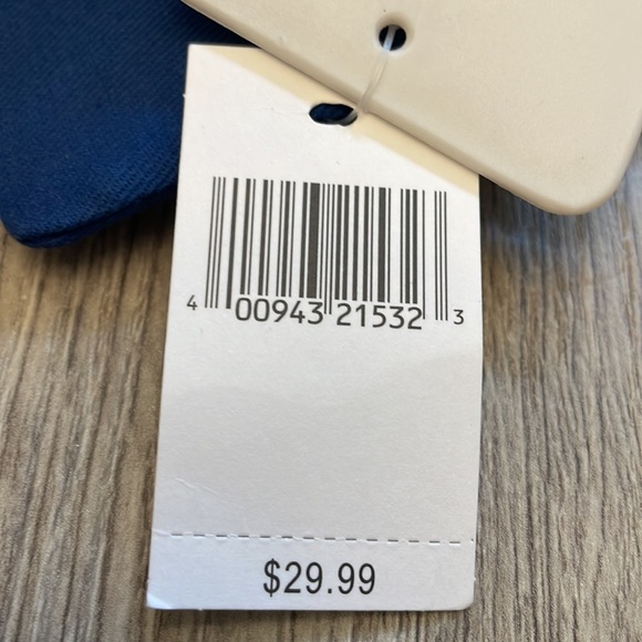 Brand New Class of 2022 Disney Mickey Ears Graduation Cap With 2022 Tassel 🧑🎓 - Picture 7 of 7